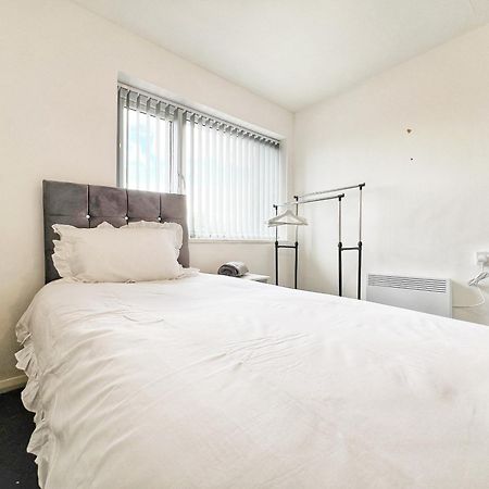 Rusholme Apartment - Sleeps 4 Manchester Extérieur photo